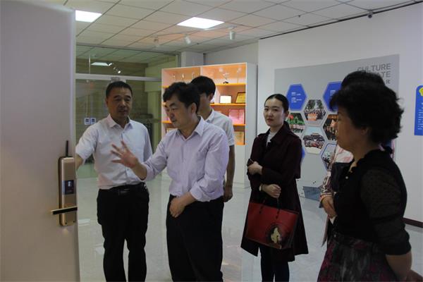 体验亿万28电商智能产品2.jpg 体验亿万28电商智能产品2.jpg