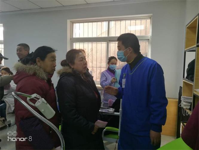 Ò½ÉúΪסÃñÌṩ½¨ÒéÖ¸µ¼.jpg Ò½ÉúΪסÃñÌṩ½¨ÒéÖ¸µ¼.jpg